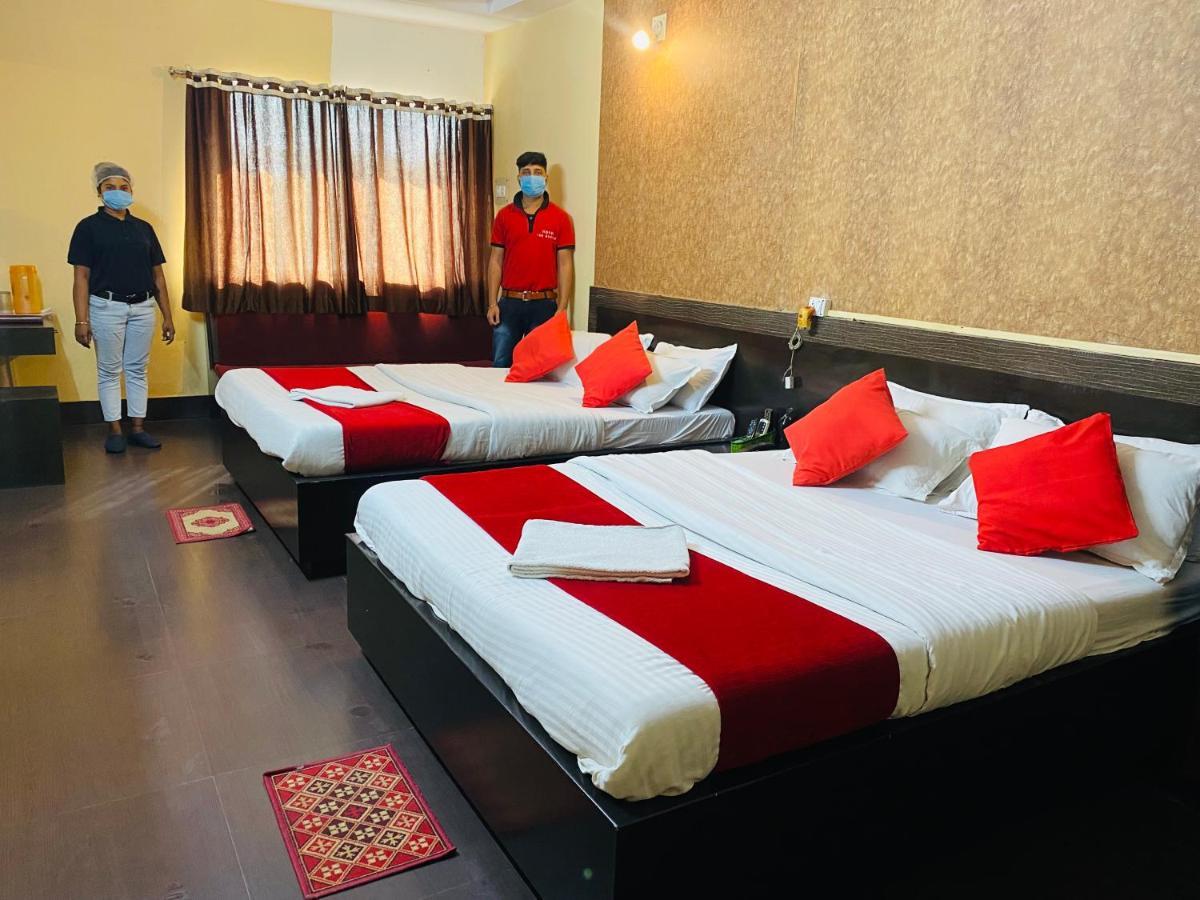 Hotel The Avenue Gamharia Ngoại thất bức ảnh