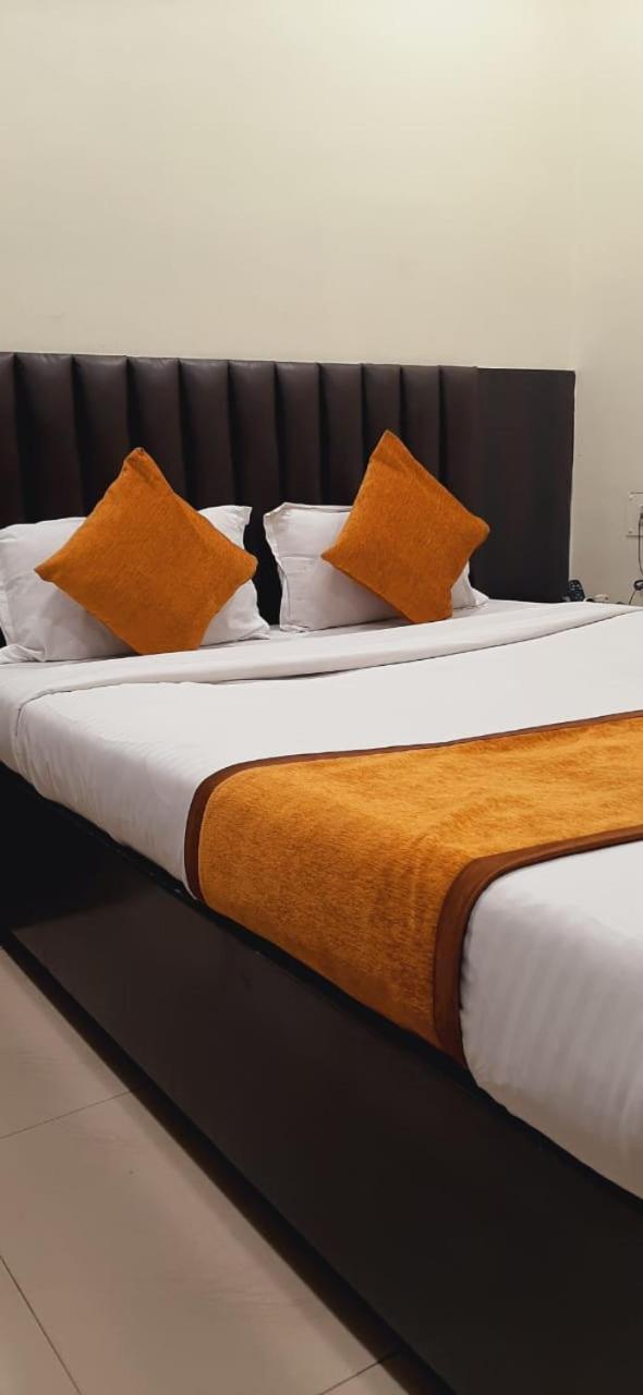 Hotel The Avenue Gamharia Ngoại thất bức ảnh