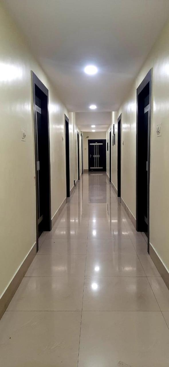 Hotel The Avenue Gamharia Ngoại thất bức ảnh